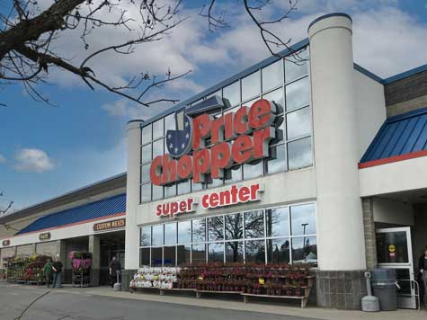 a Photograph of Granville Price Chopper Plaza